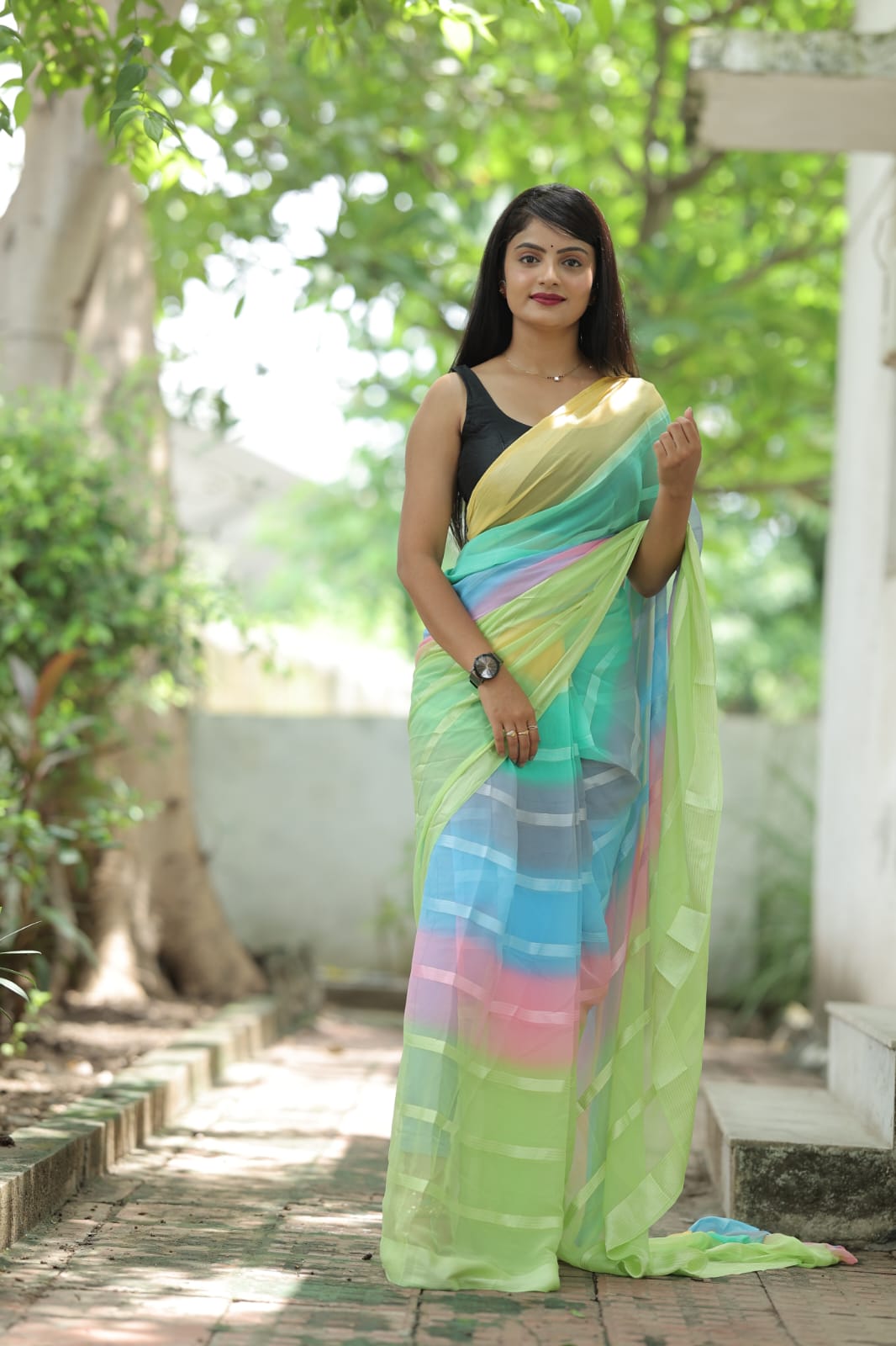 Enrapturing 1-Minute Ready To Wear Parrot Georgette Saree