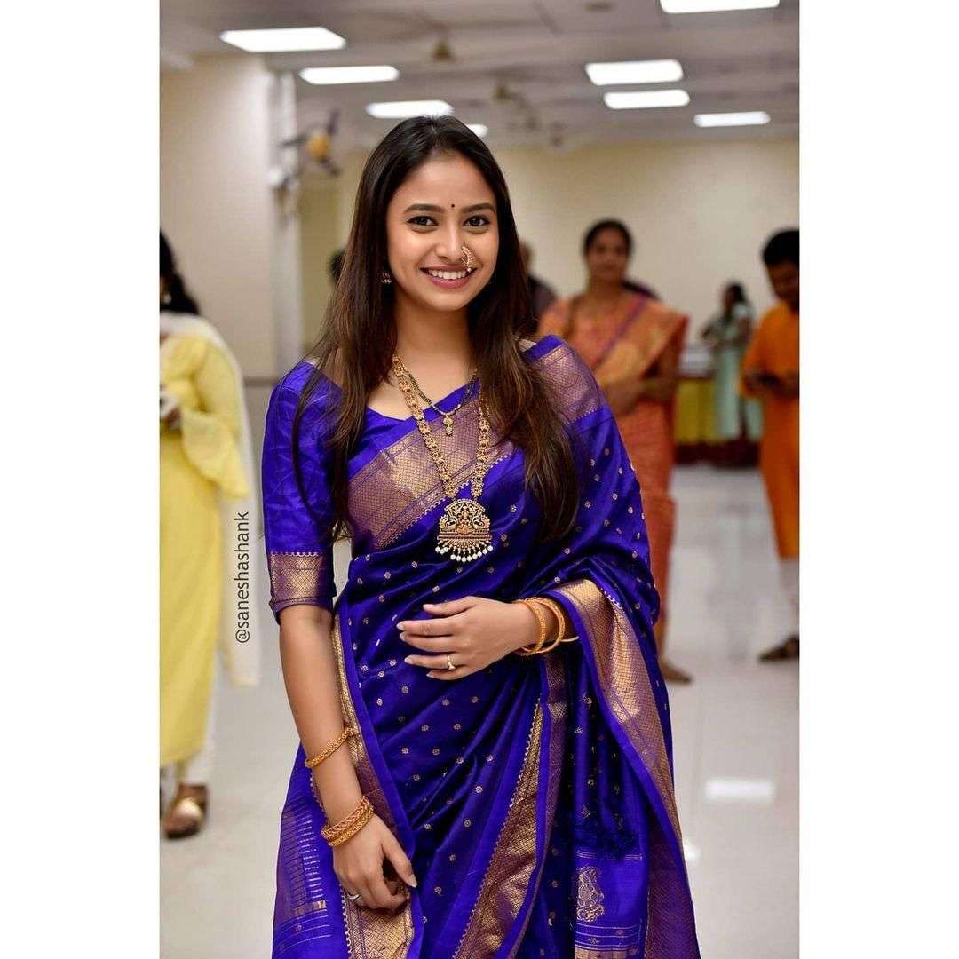 Snazzy Blue Soft Silk Saree With Classy Blouse Piece