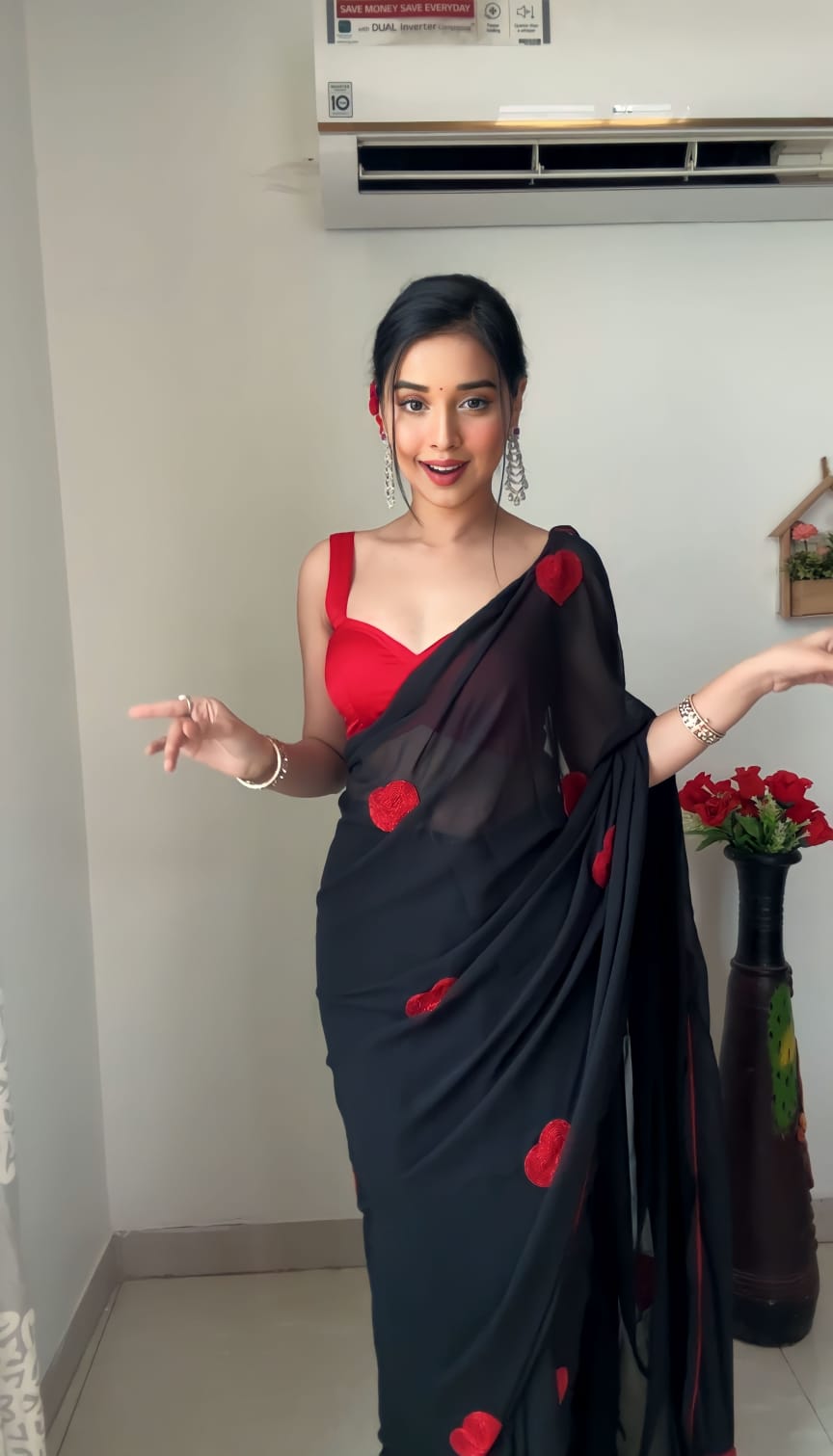 Lyrical 1-Minute Ready To Wear Black Georgette Saree