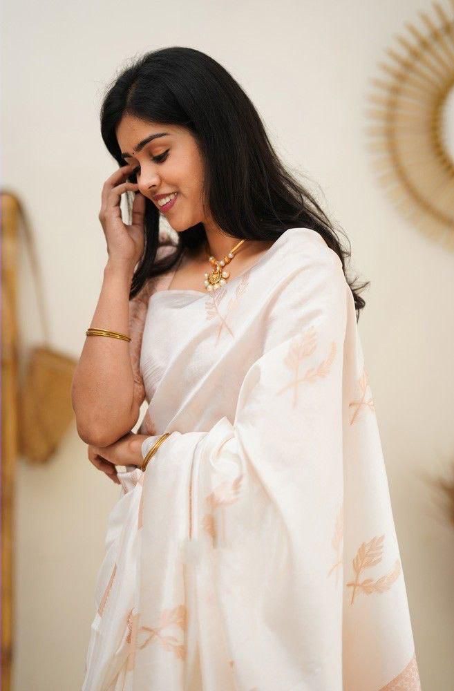 Beguiling White Soft Silk Saree With Brilliance Blouse Piece