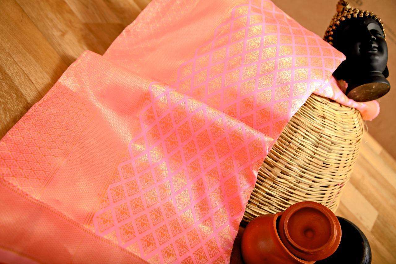 Peach Banarasi Saree with Matching Unstitched Blouse Piece – Amarvastra

