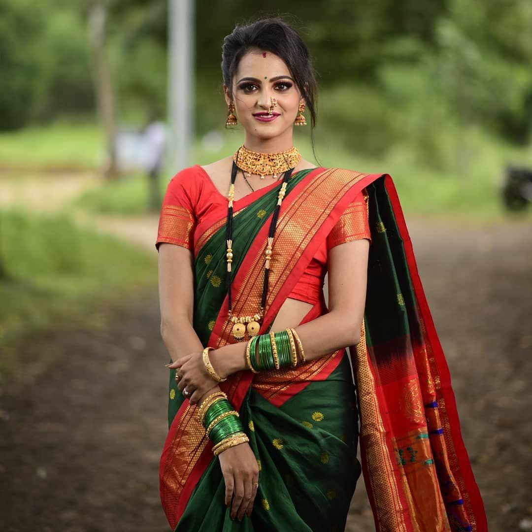 Harmonious Green Paithani Silk Saree With Velvety Blouse Piece
