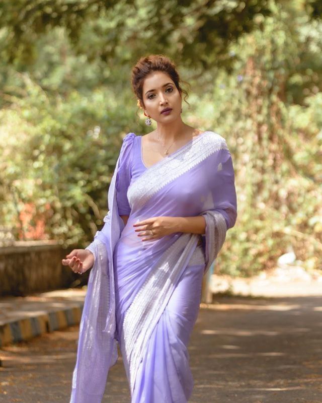 Exuberant Lavendor Cotton Silk Saree With Woebegone Blouse Piece